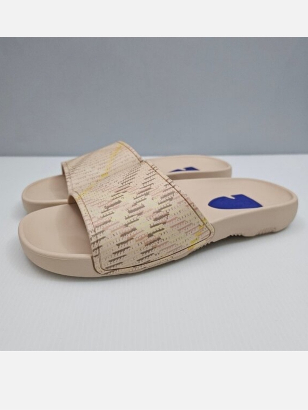 Burberry Dive Check Slide Sandal Womens EU 40 Beige Casual Pool Designer Luxury